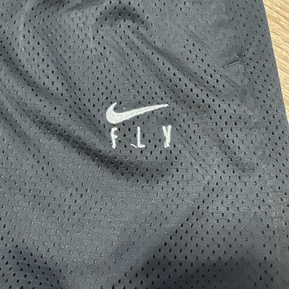 Nike Fly Dri Fir black shorts‎ size Medium - Picture 4 of 6